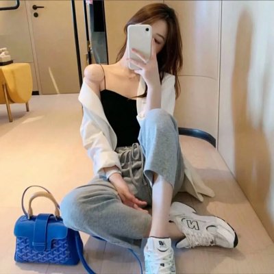 销魂湖里月 海报